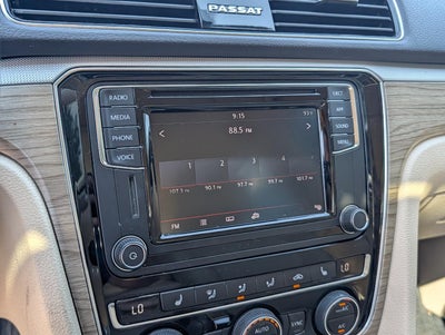 2018 Volkswagen Passat 2.0T SE Auto
