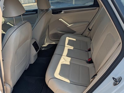 2018 Volkswagen Passat 2.0T SE Auto