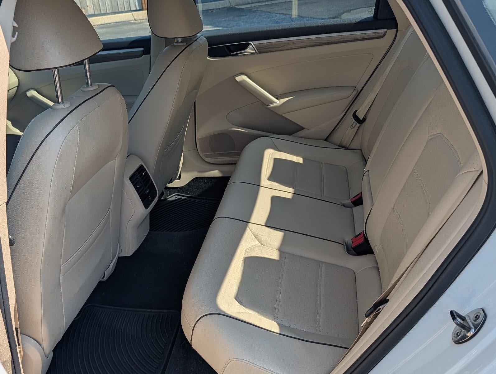 2018 Volkswagen Passat 2.0T SE Auto