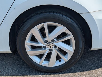 2018 Volkswagen Passat 2.0T SE Auto