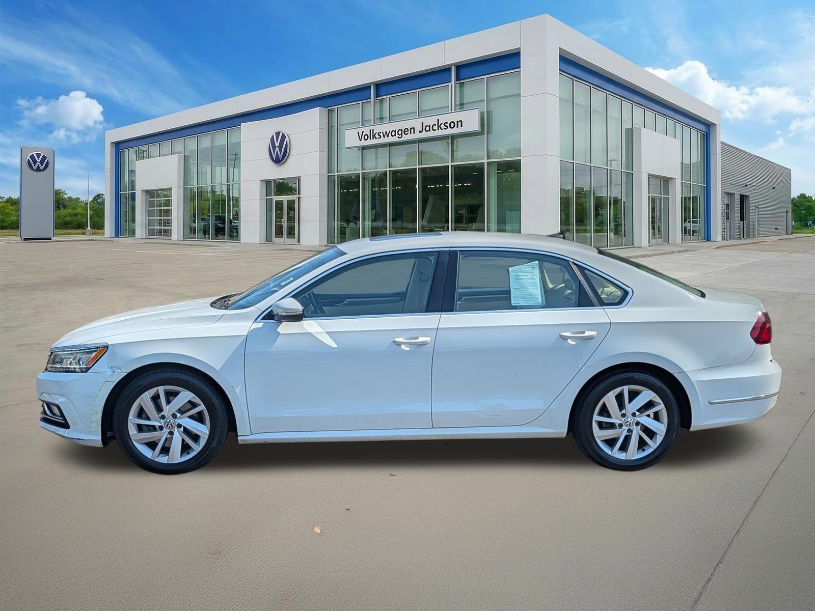 2018 Volkswagen Passat 2.0T SE Auto