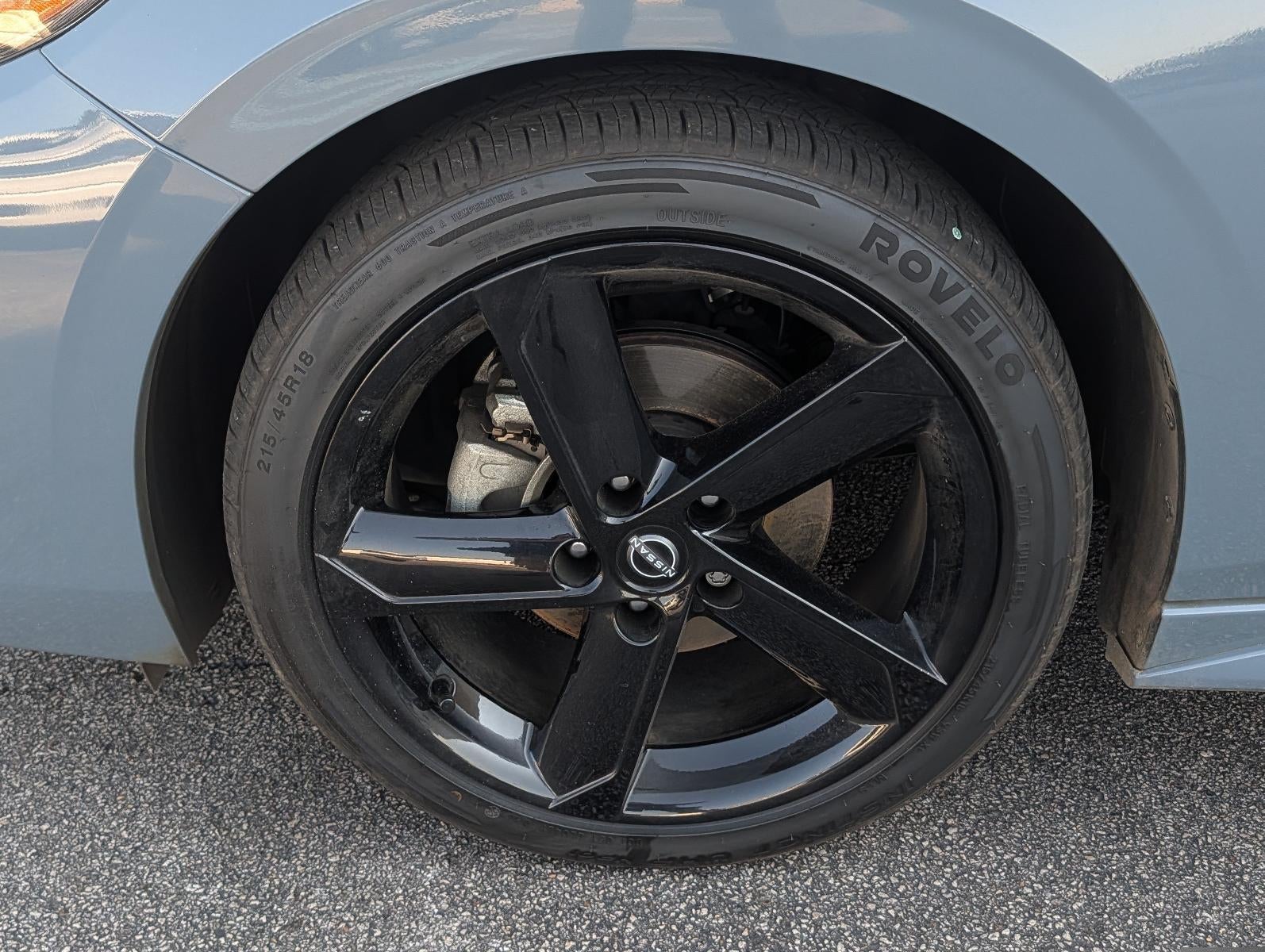 2024 Nissan Sentra SR CVT