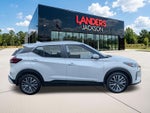 2023 Nissan Kicks SV FWD