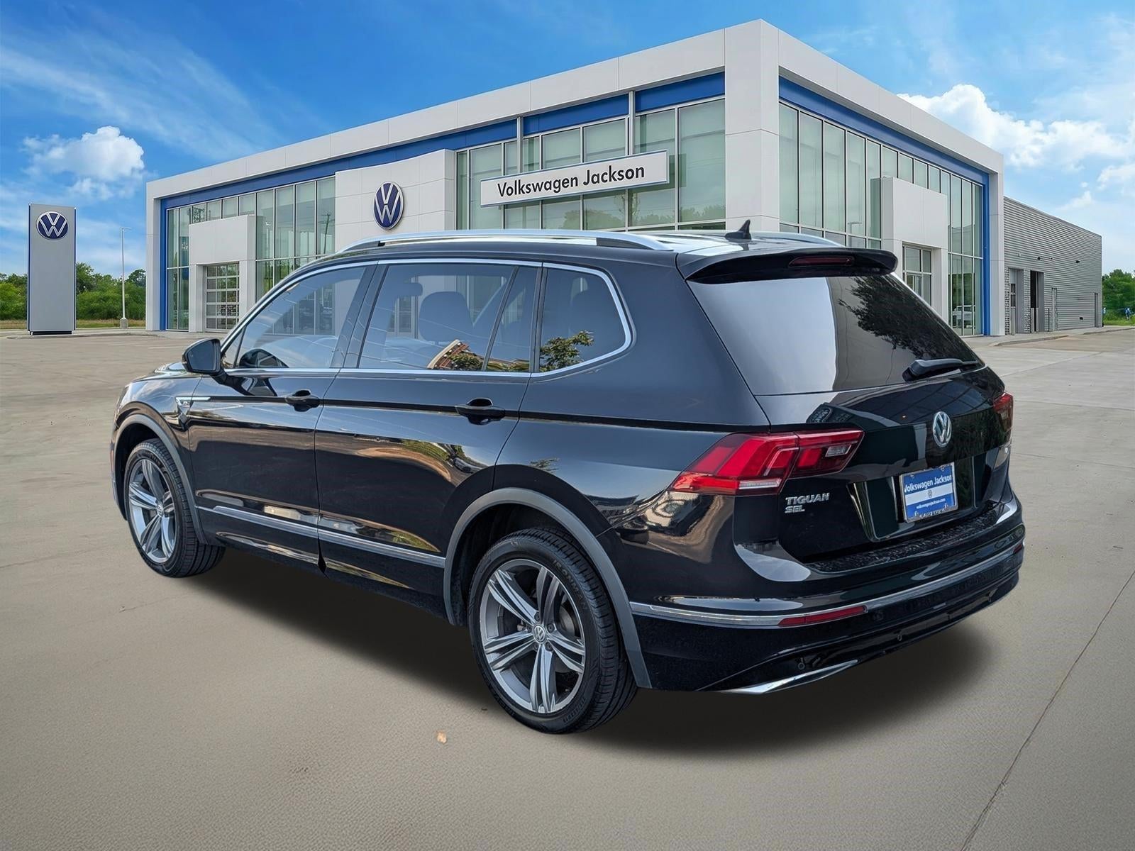 2019 Volkswagen Tiguan 2.0T SEL R-Line 4MOTION