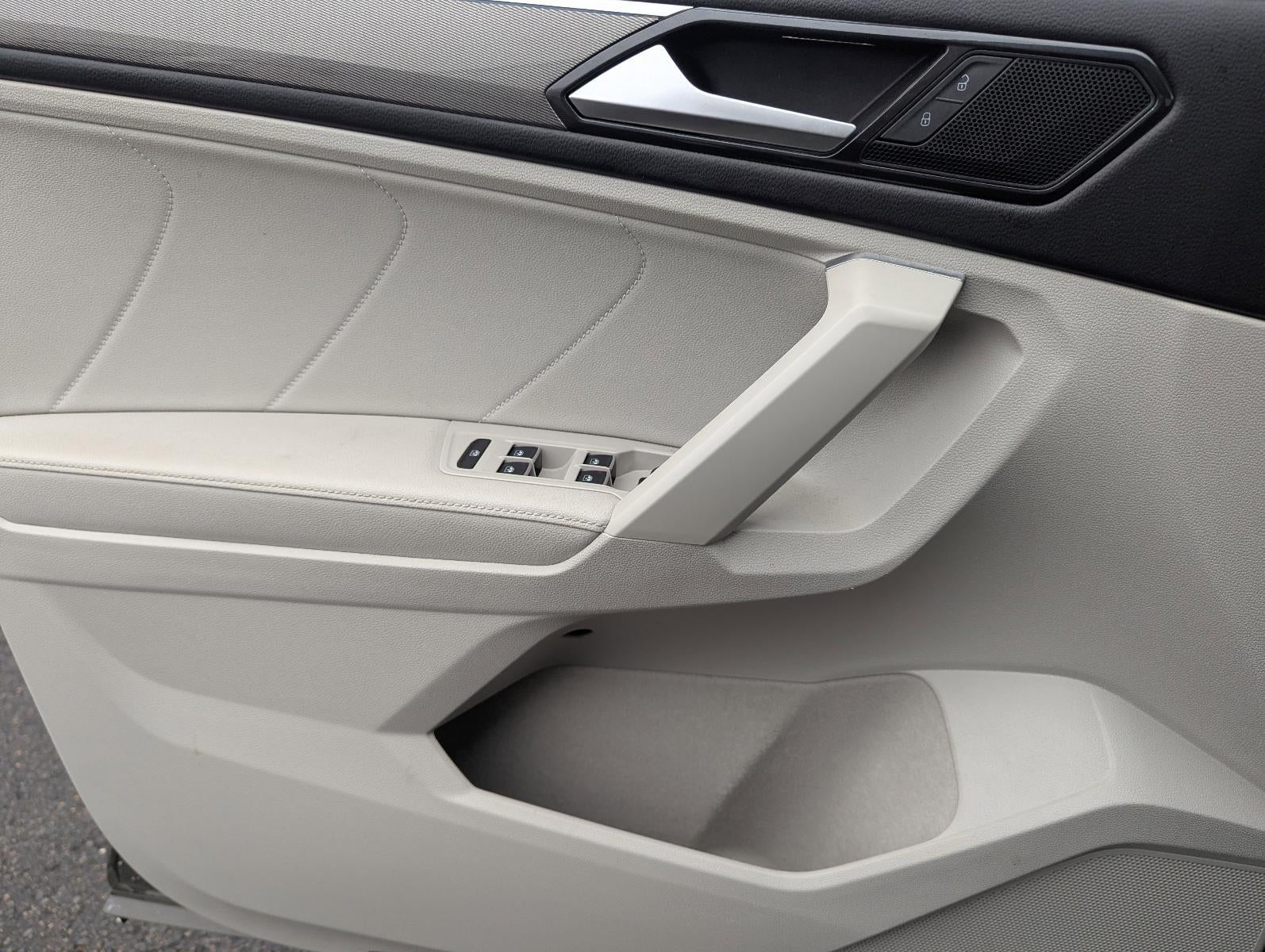 2023 Volkswagen Tiguan 2.0T SE R-Line Black FWD