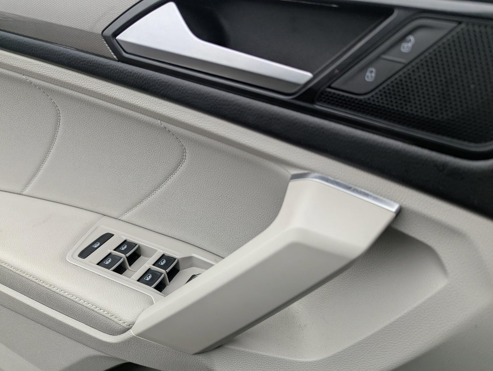 2023 Volkswagen Tiguan 2.0T SE R-Line Black FWD