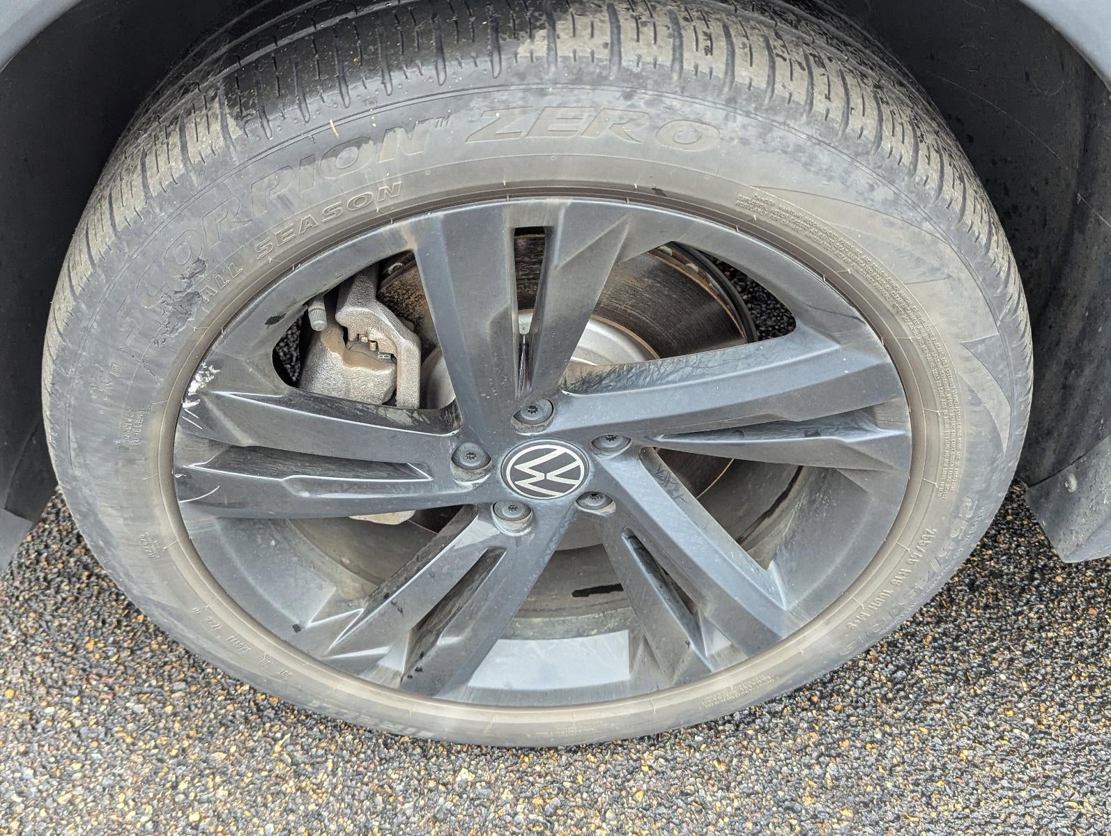 2023 Volkswagen Tiguan 2.0T SE R-Line Black FWD