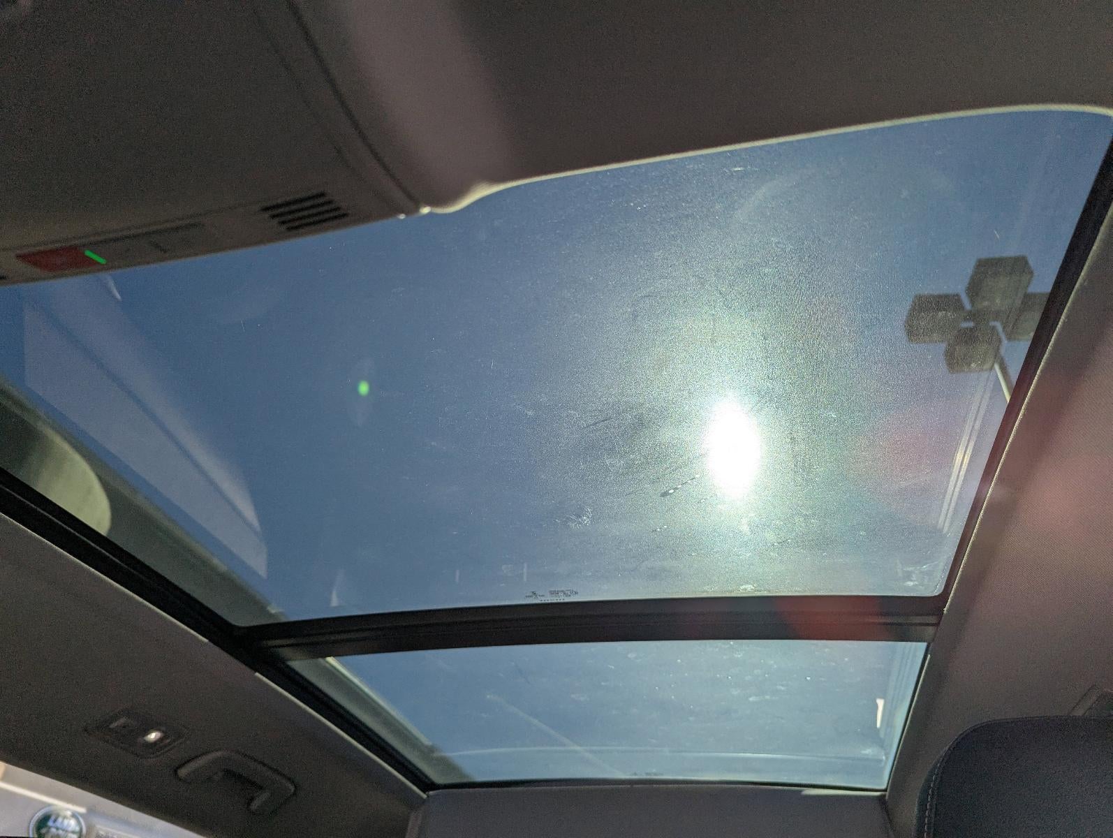 2023 Volkswagen Taos SE FWD