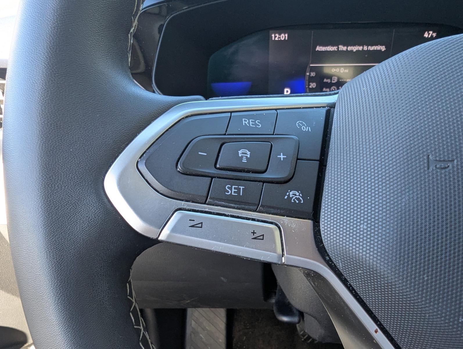 2023 Volkswagen Taos SE FWD