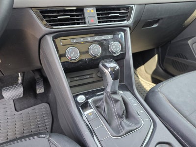 2023 Volkswagen Taos SE FWD