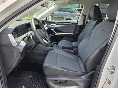 2025 Volkswagen Tiguan 2.0T SE FWD