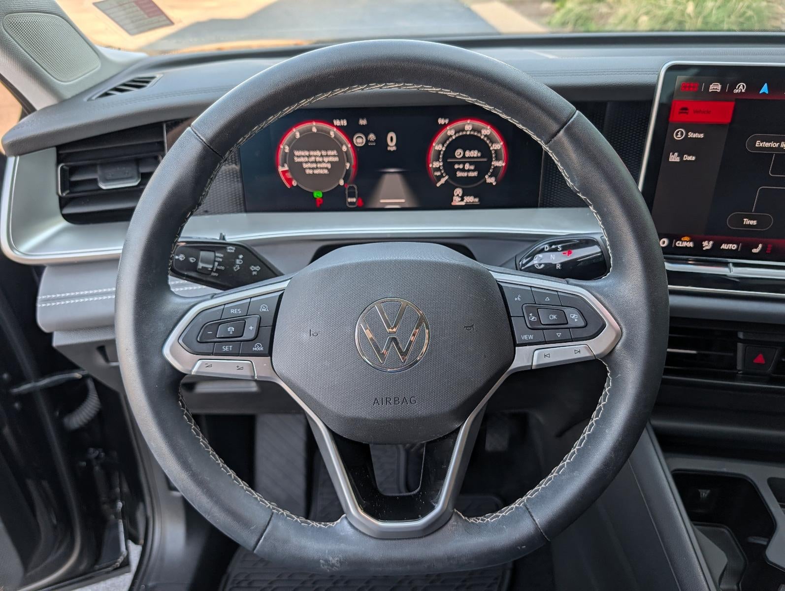2025 Volkswagen Tiguan 2.0T SE FWD