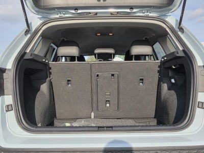 2025 Volkswagen Taos SE FWD