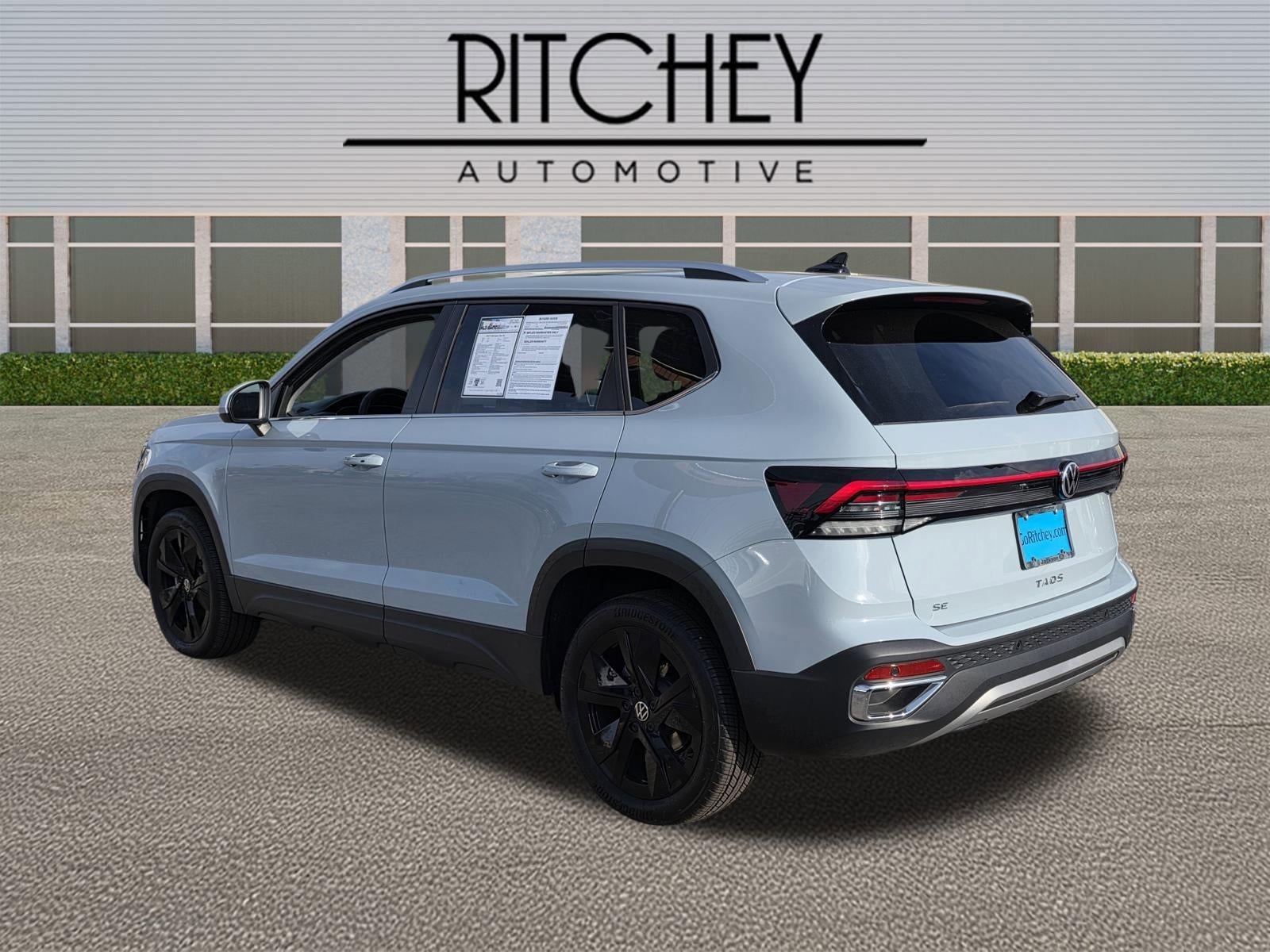 2025 Volkswagen Taos SE FWD