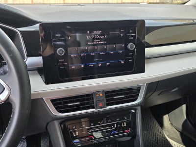 2025 Volkswagen Taos SE FWD