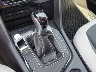 2025 Volkswagen Taos SE FWD