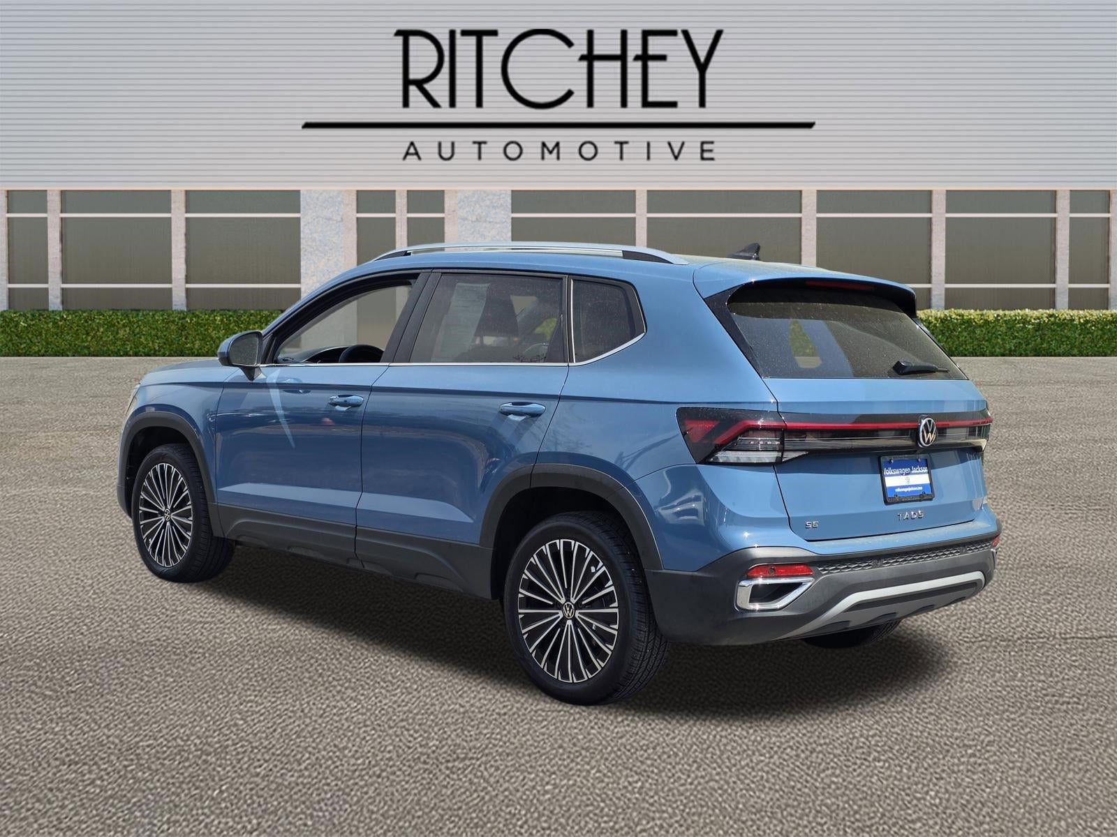 2025 Volkswagen Taos SE FWD