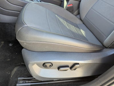 2024 Volkswagen Taos SE FWD