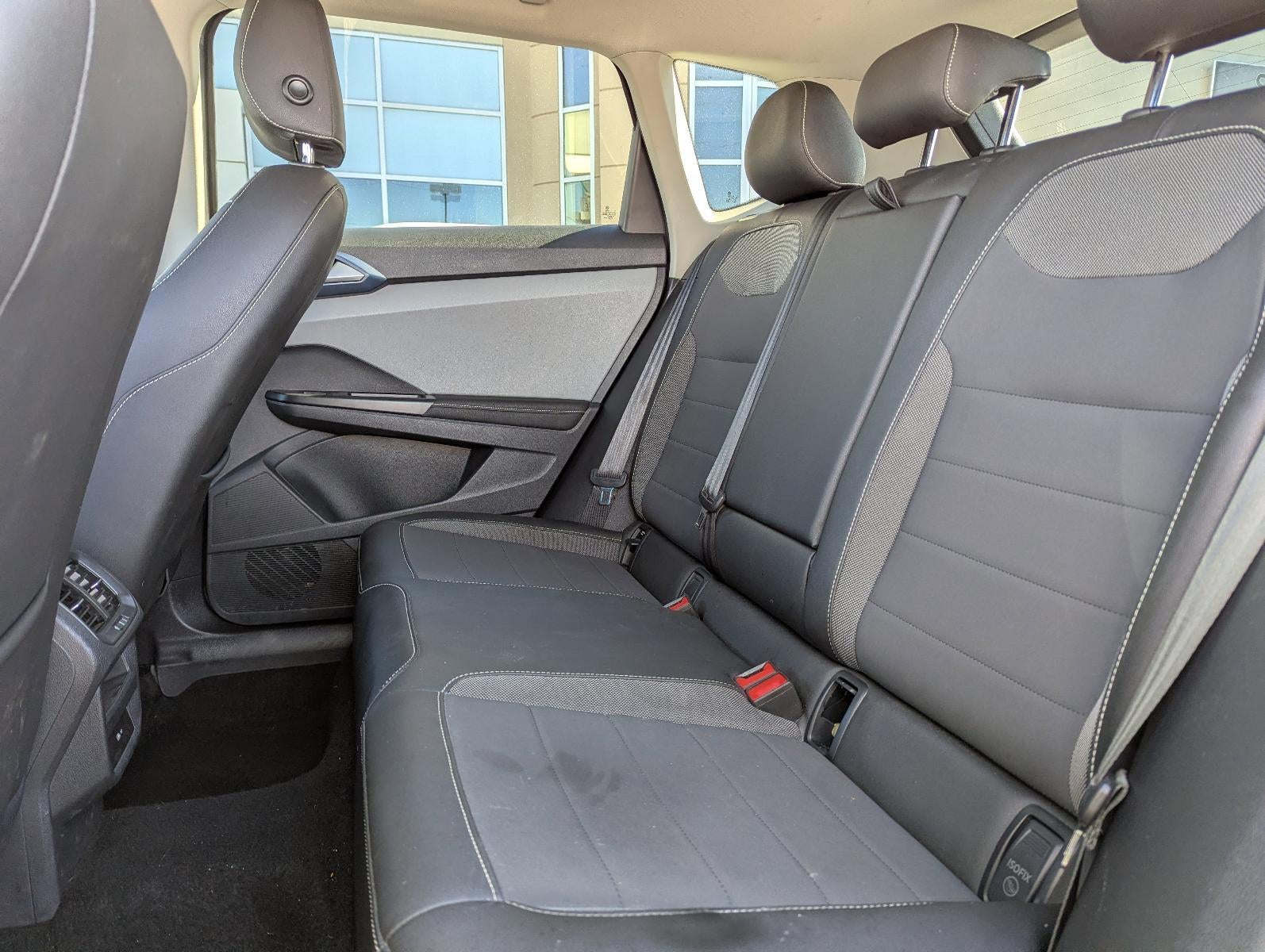 2024 Volkswagen Taos SE FWD