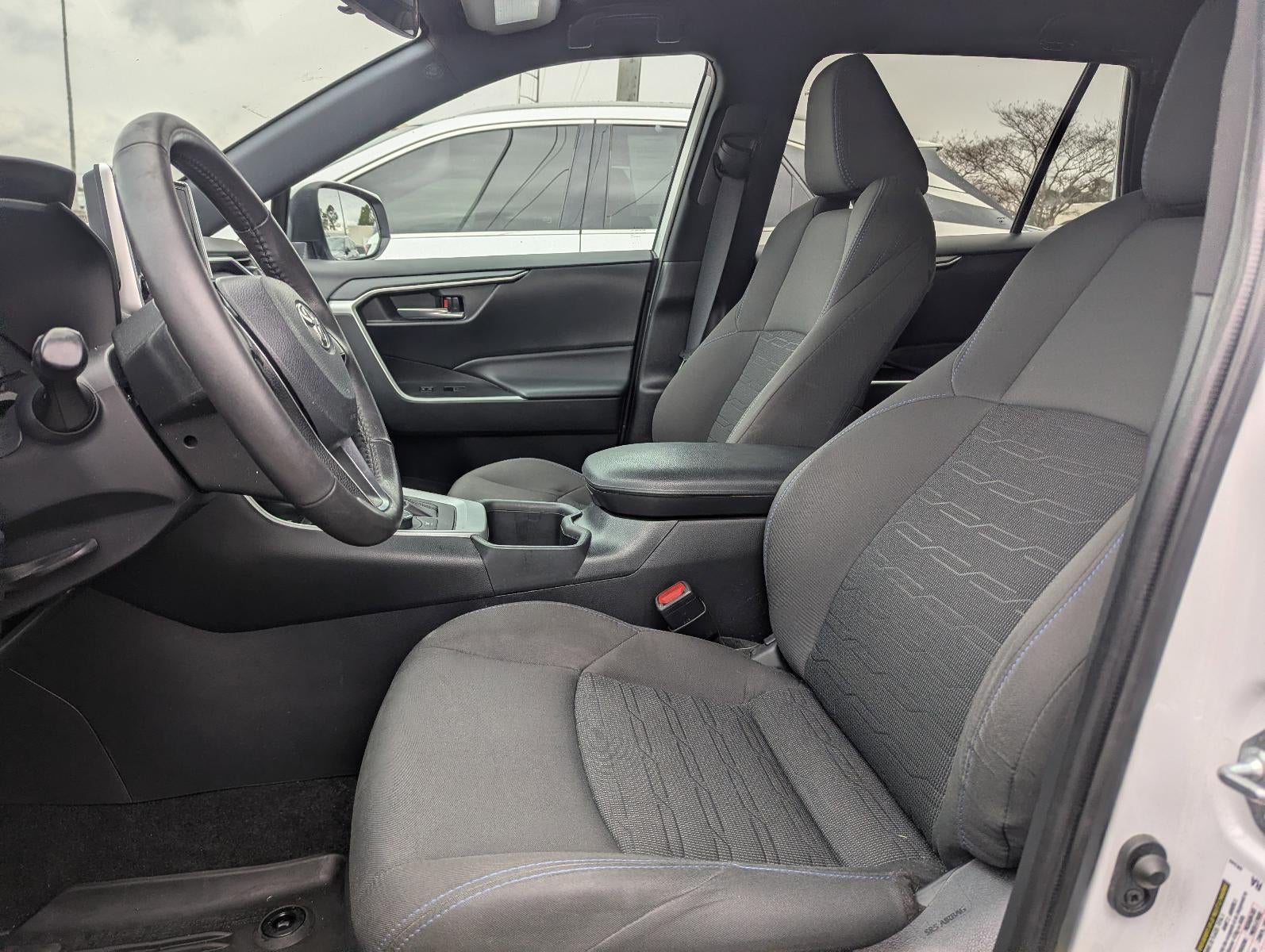 2023 Toyota RAV4 Hybrid SE AWD (Natl)