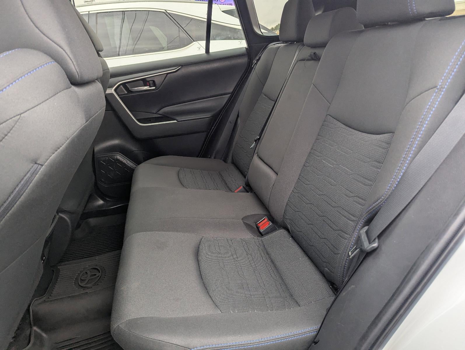 2023 Toyota RAV4 Hybrid SE AWD (Natl)