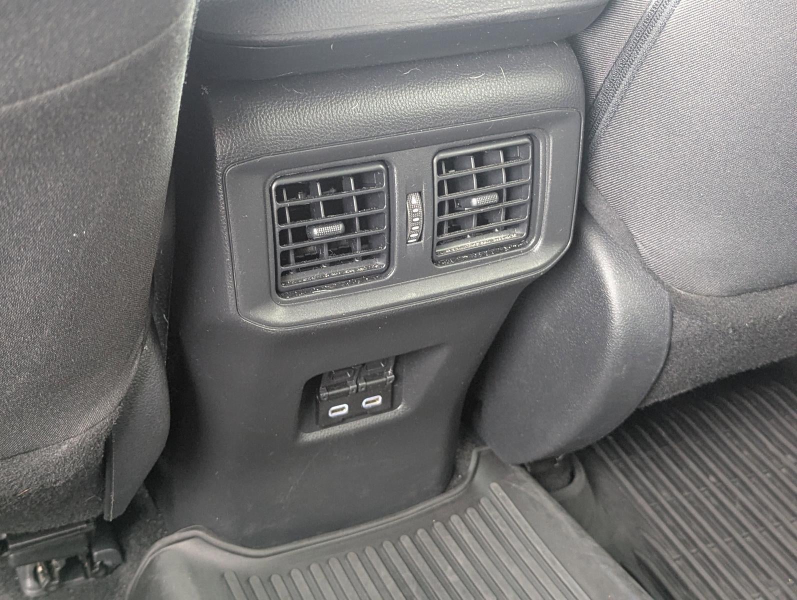 2023 Toyota RAV4 Hybrid SE AWD (Natl)