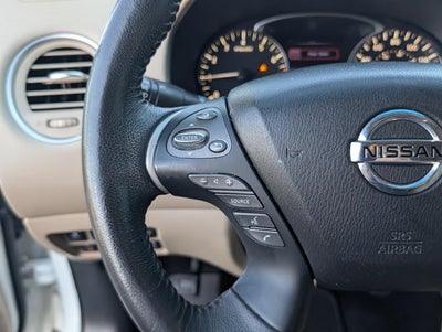 2017 Nissan Pathfinder FWD SL