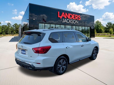 2017 Nissan Pathfinder FWD SL
