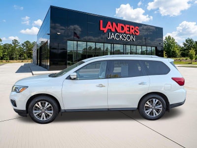 2017 Nissan Pathfinder FWD SL