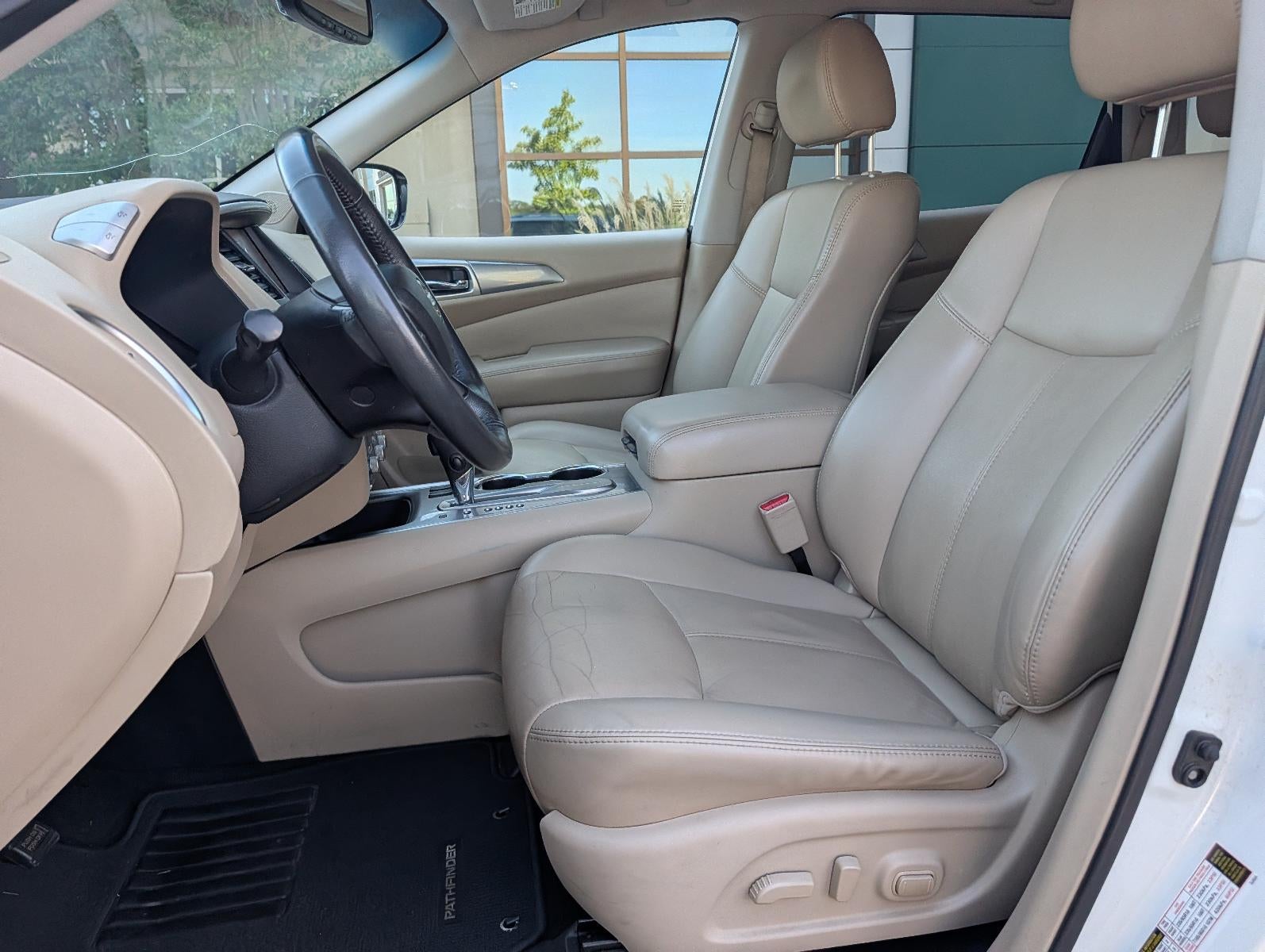 2017 Nissan Pathfinder FWD SL