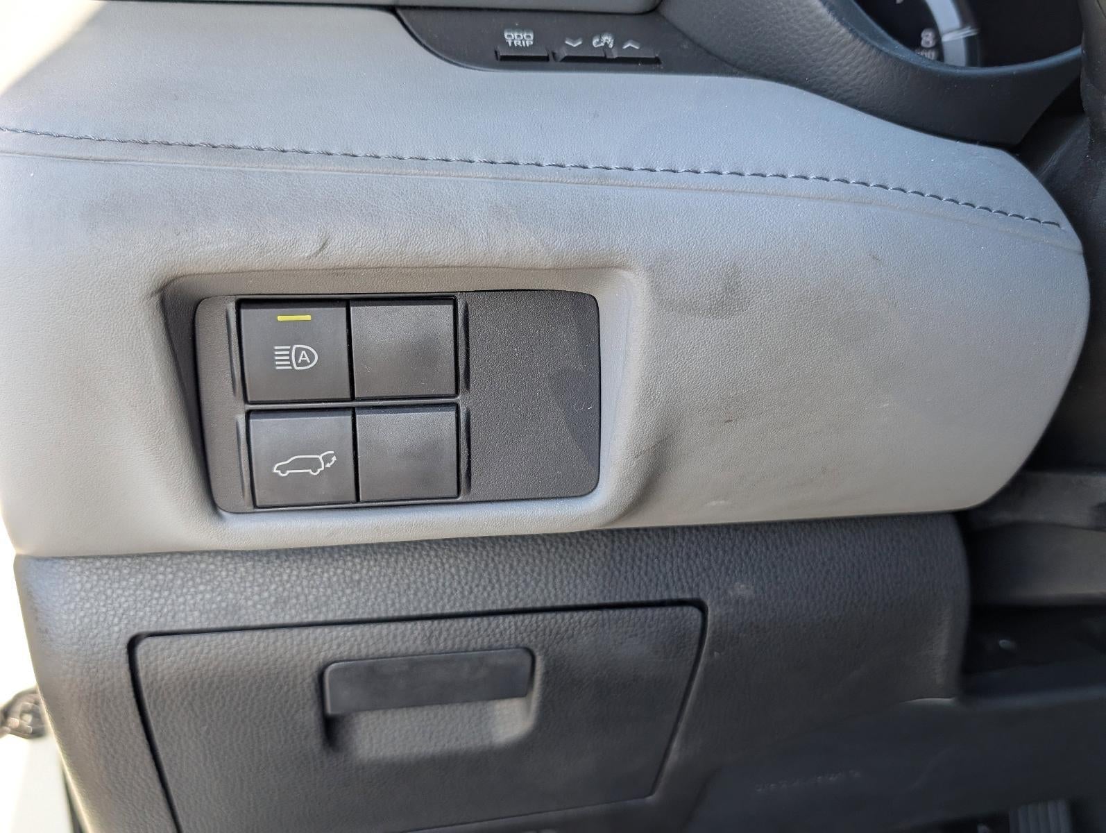 2020 Toyota Highlander XLE FWD (Natl)