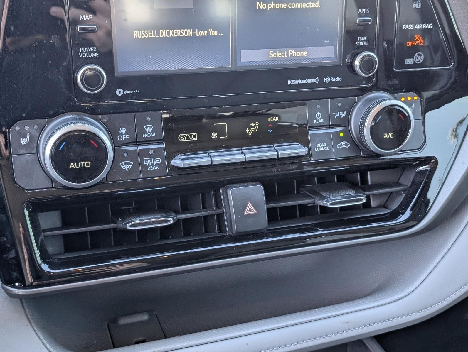 2020 Toyota Highlander XLE FWD (Natl)