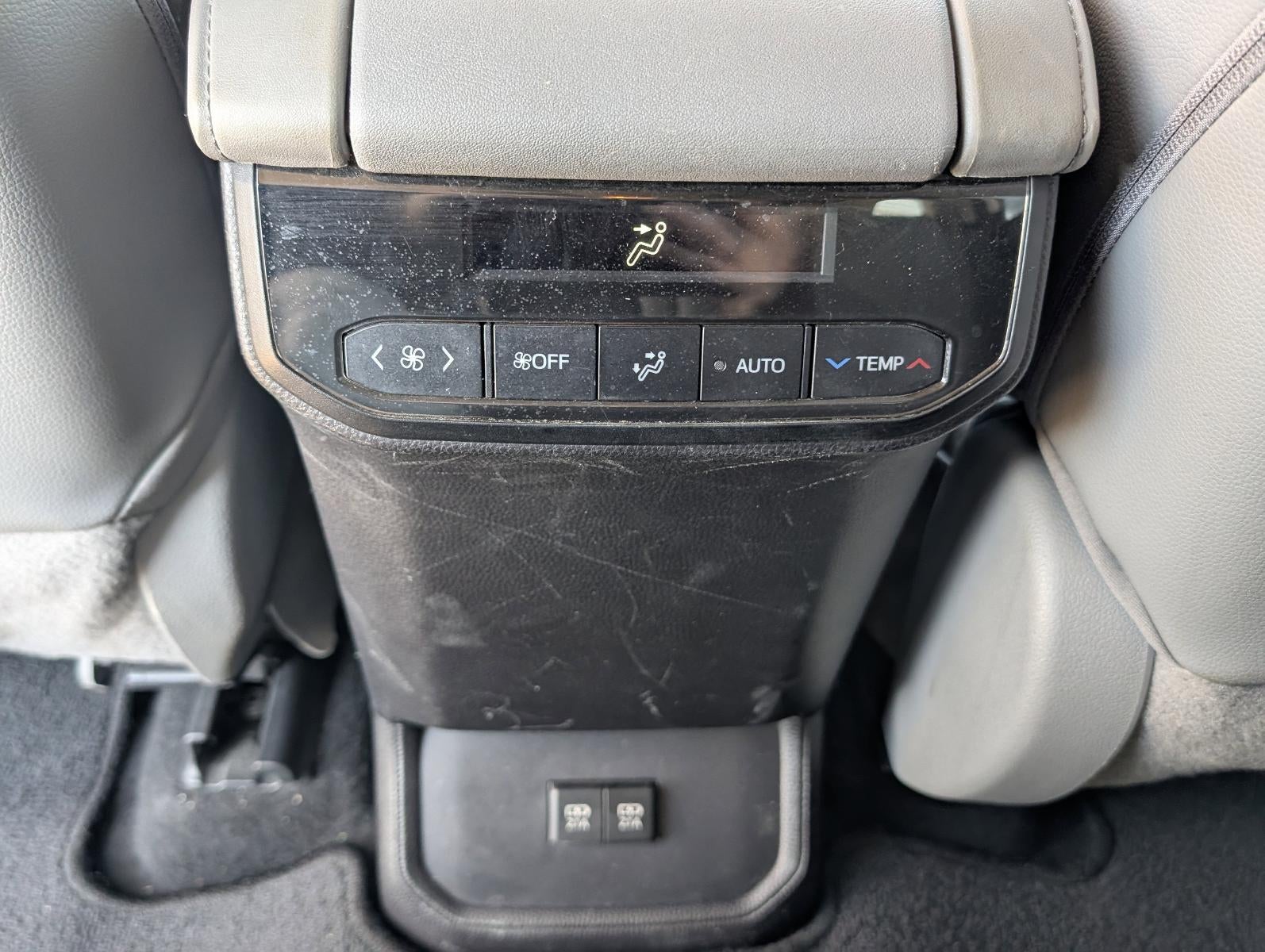 2020 Toyota Highlander XLE FWD (Natl)