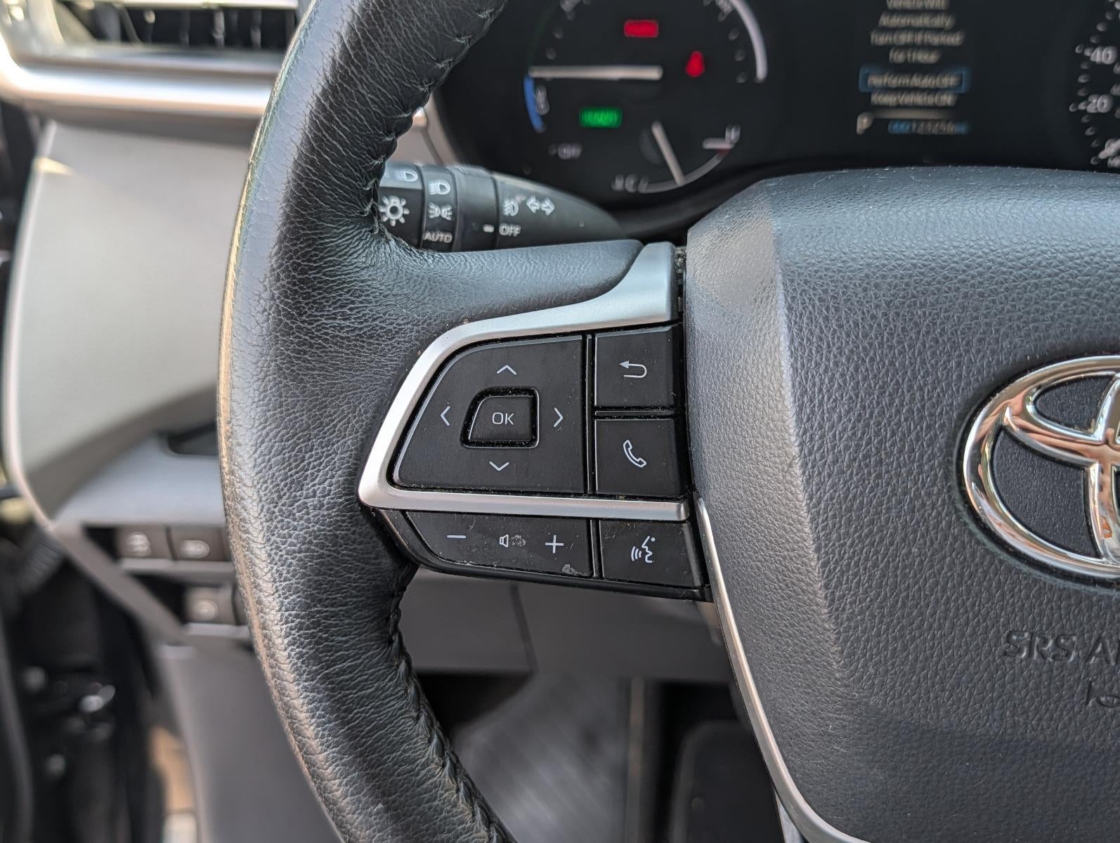 2021 Toyota Sienna XLE FWD 7-Passenger (Natl)