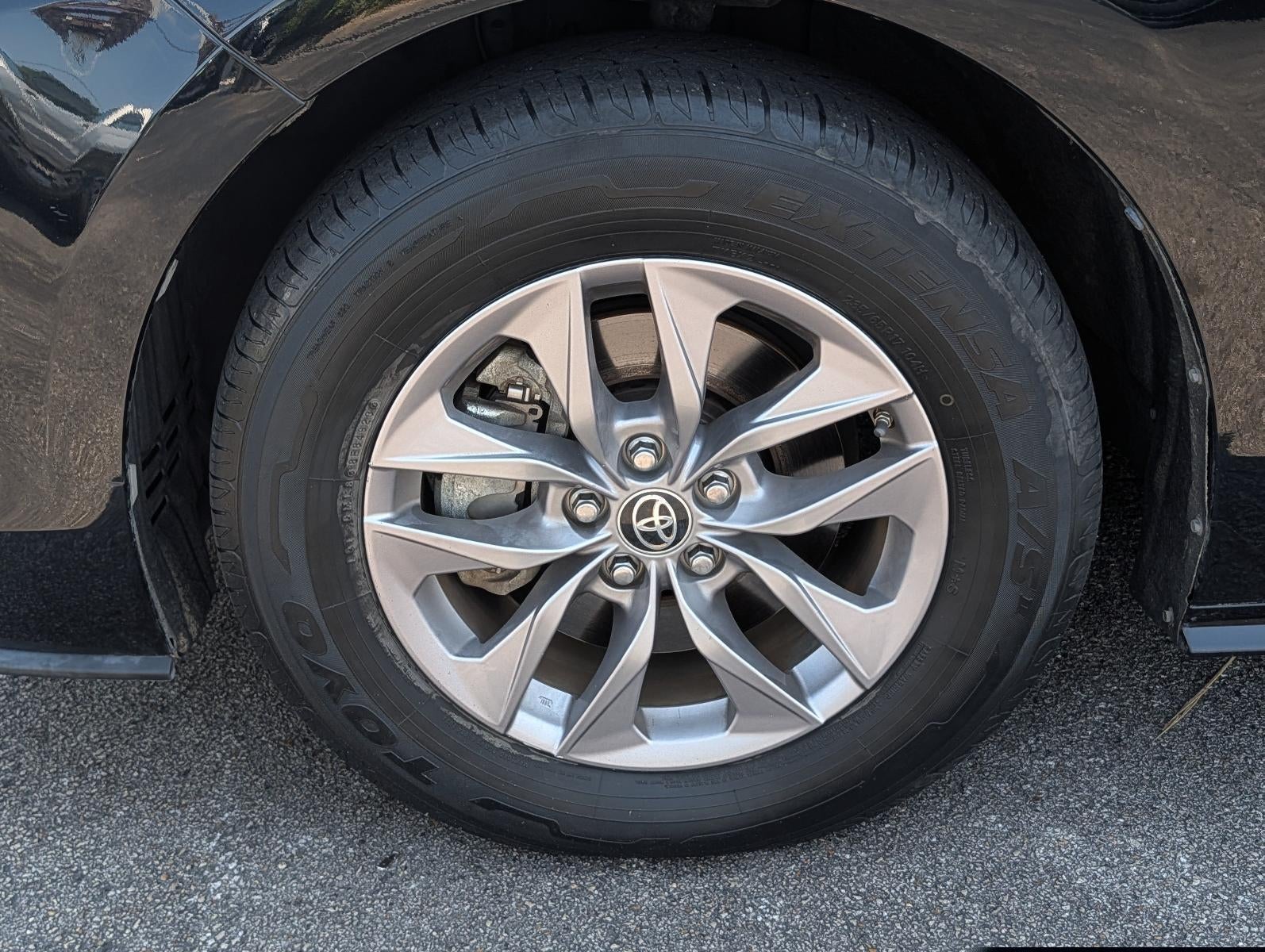 2021 Toyota Sienna XLE FWD 7-Passenger (Natl)