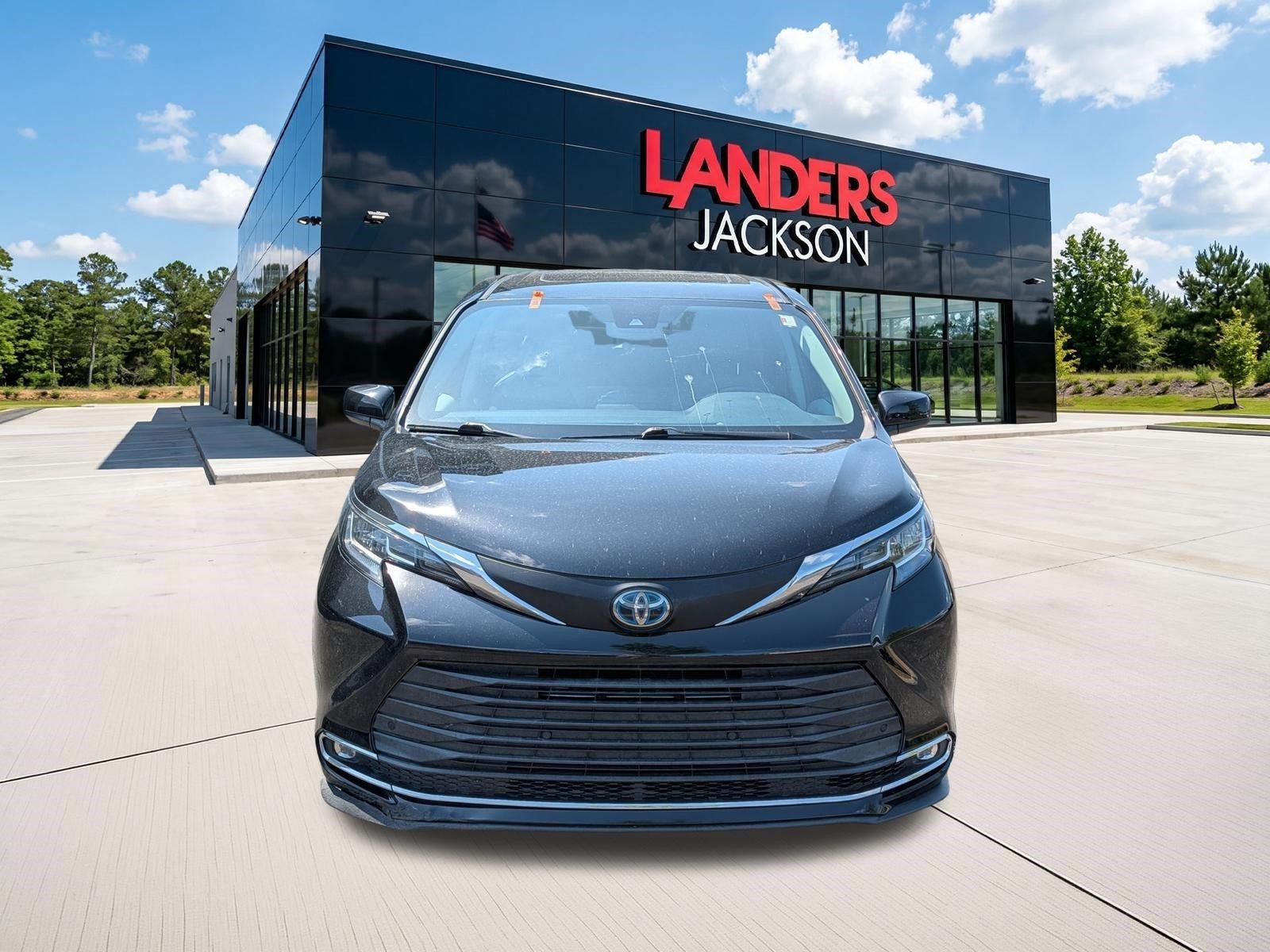 2021 Toyota Sienna XLE FWD 7-Passenger (Natl)