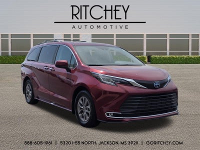 2023 Toyota Sienna XLE FWD 7-Passenger (Natl)