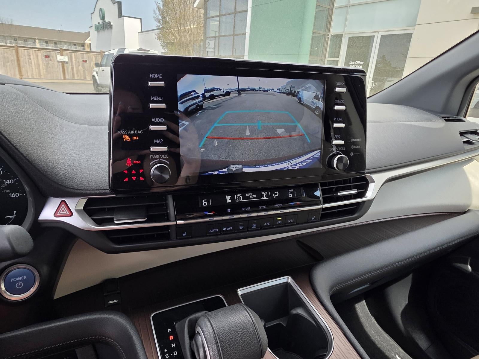 2023 Toyota Sienna XLE FWD 7-Passenger (Natl)