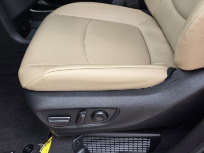 2023 Toyota Sienna XLE FWD 7-Passenger (Natl)