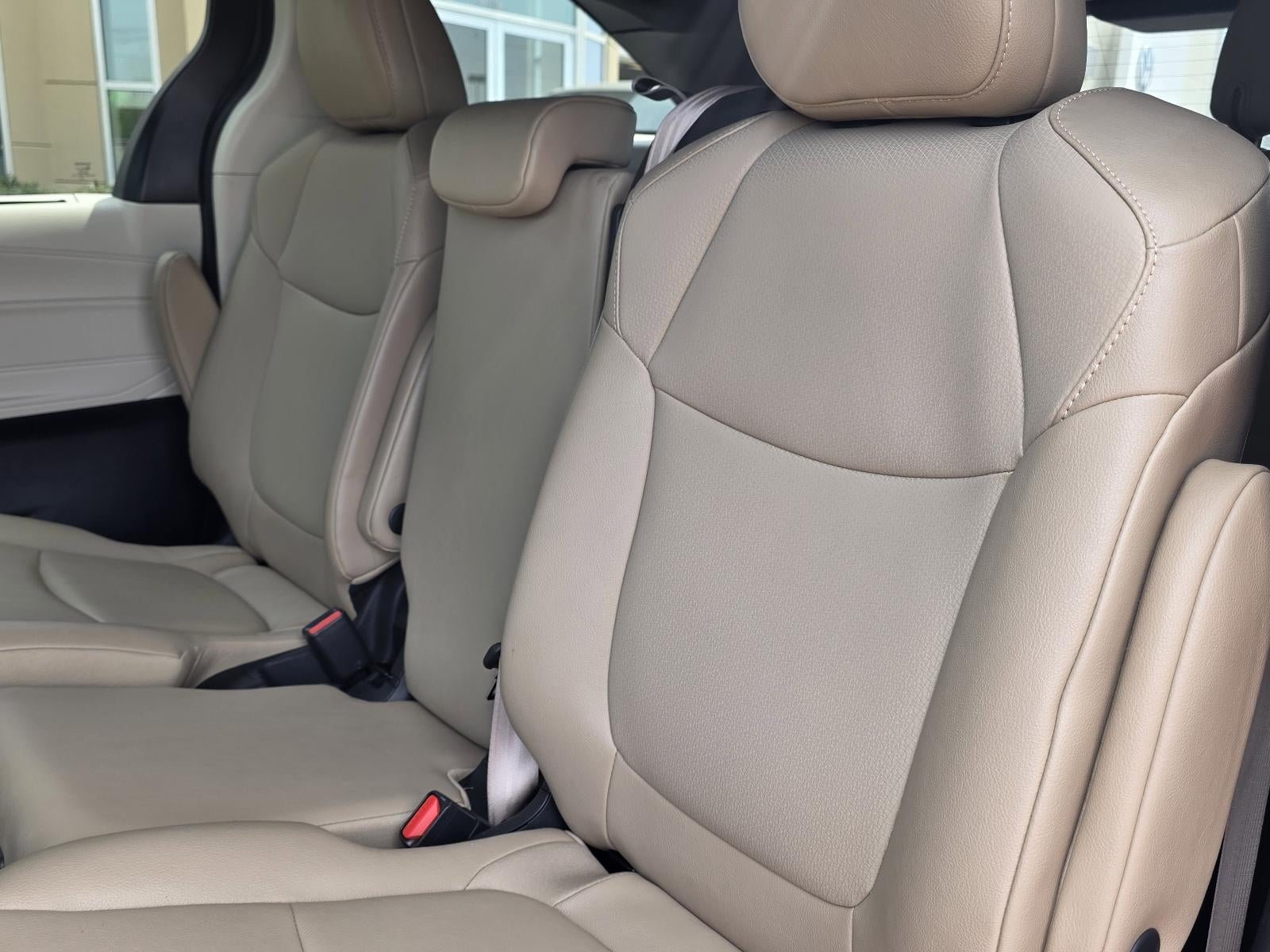 2023 Toyota Sienna XLE FWD 7-Passenger (Natl)