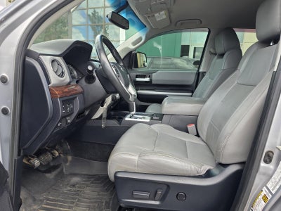 2017 Toyota Tundra 4WD 4WD Limited CrewMax 5.5' Bed 5.7L FFV (SE)