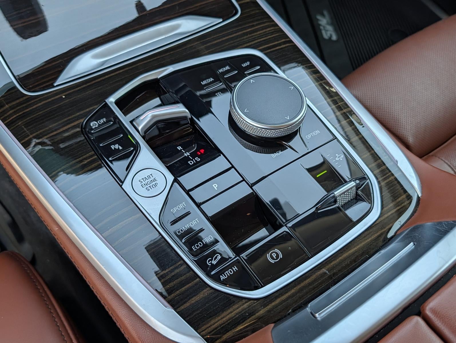 2024 BMW X7 xDrive40i Sports Activity Vehicle