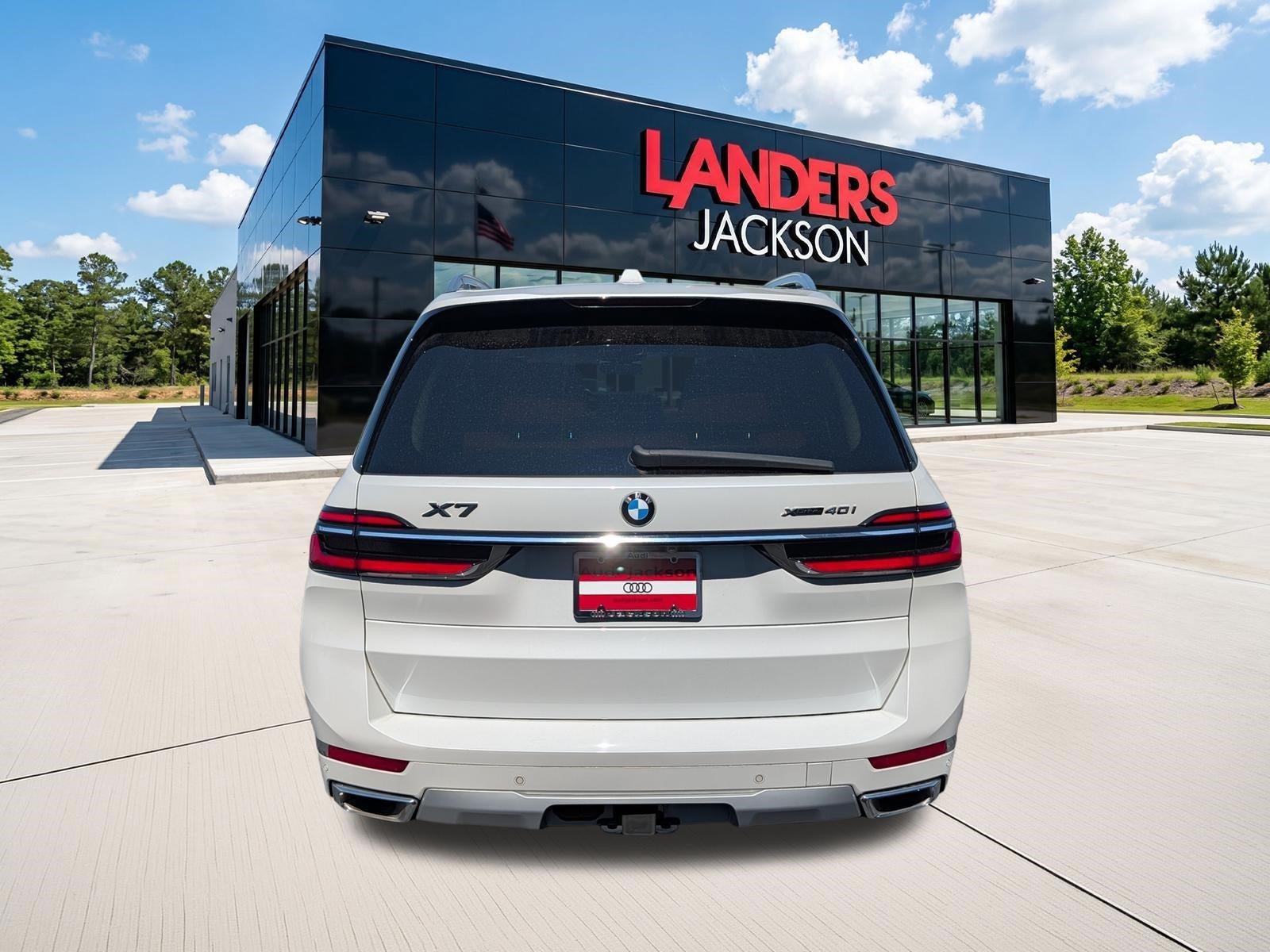 2024 BMW X7 xDrive40i Sports Activity Vehicle
