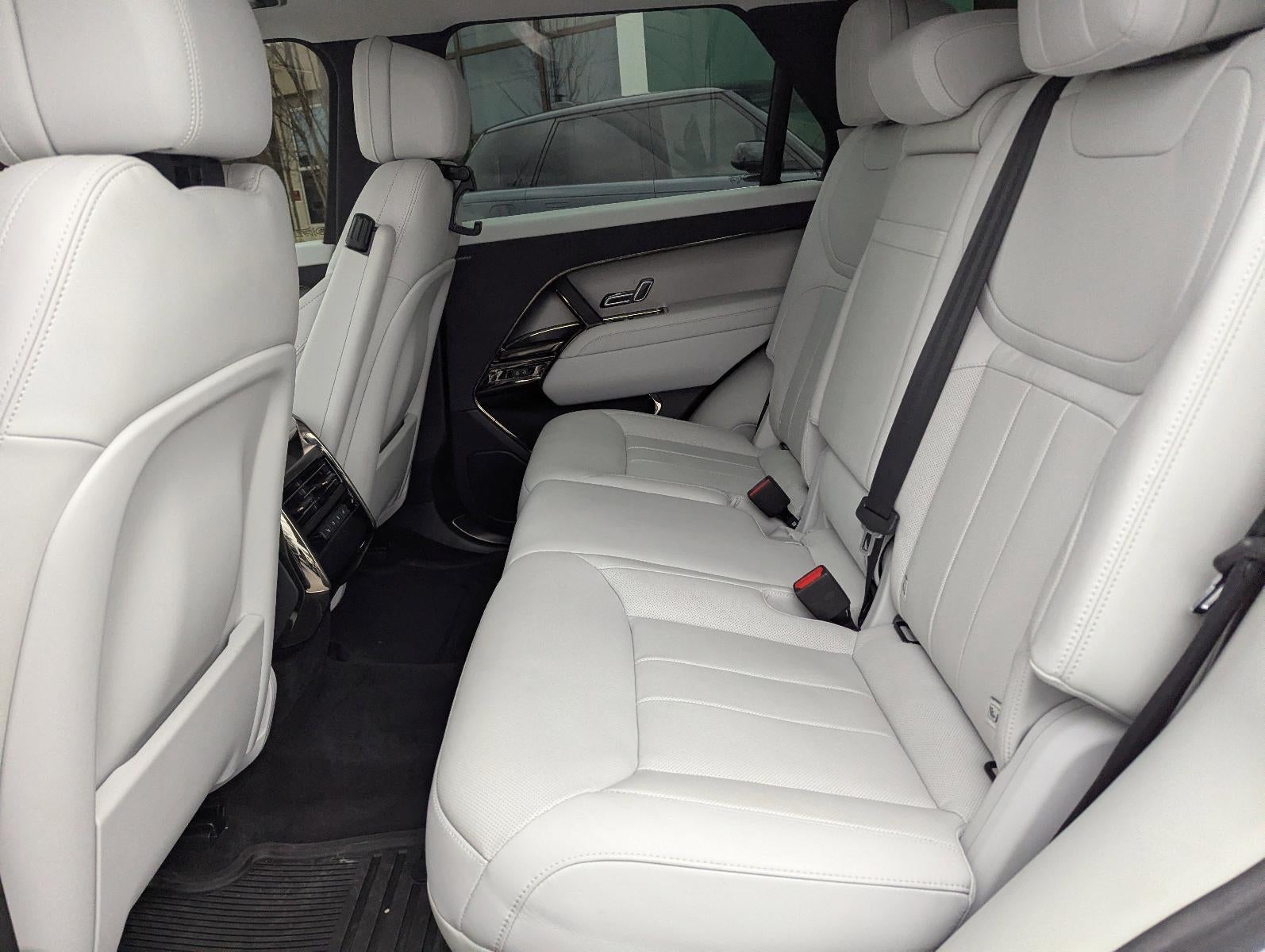 2024 Land Rover Range Rover Sport P360 SE