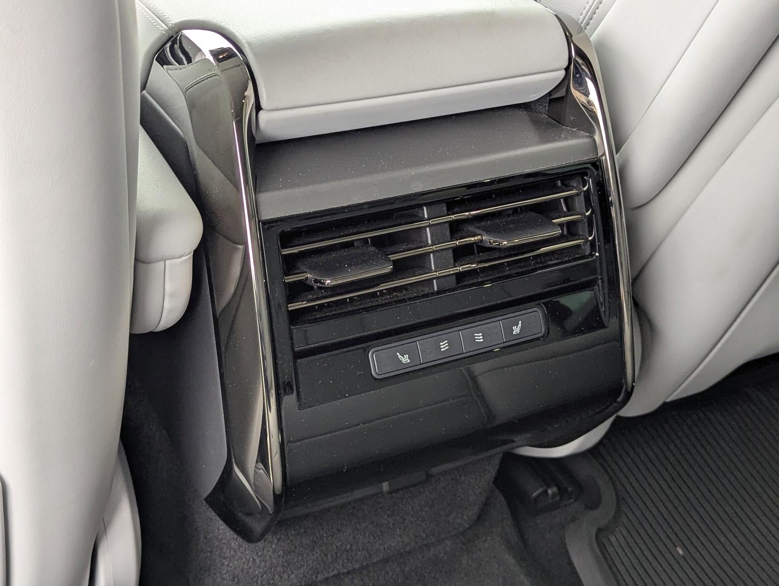 2024 Land Rover Range Rover Sport P360 SE