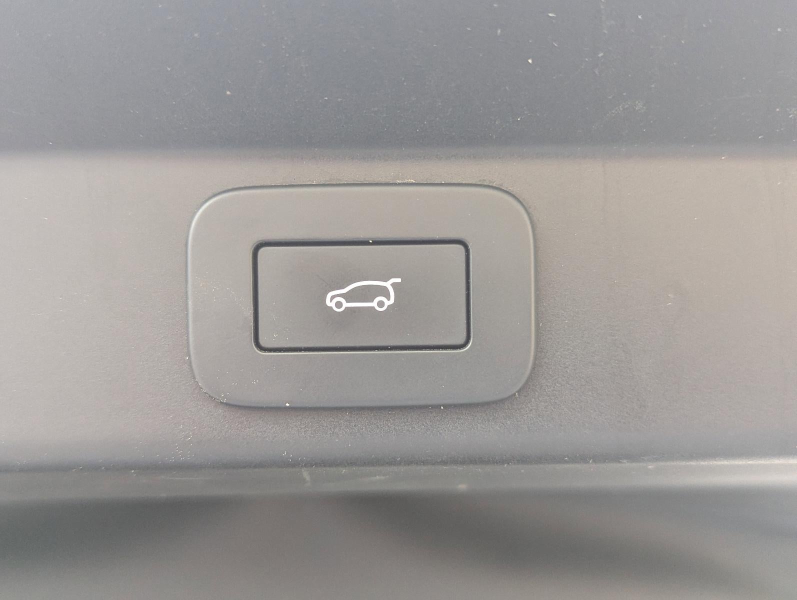 2024 Land Rover Range Rover Sport P360 SE