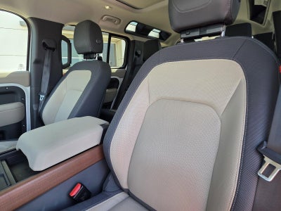 2024 Land Rover Defender 110 P400 X-Dynamic SE