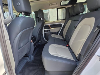 2024 Land Rover Defender 110 P400 X-Dynamic SE