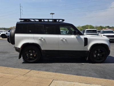 2024 Land Rover Defender 110 P400 X-Dynamic SE