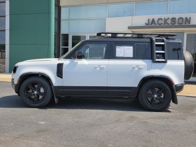2024 Land Rover Defender 110 P400 X-Dynamic SE